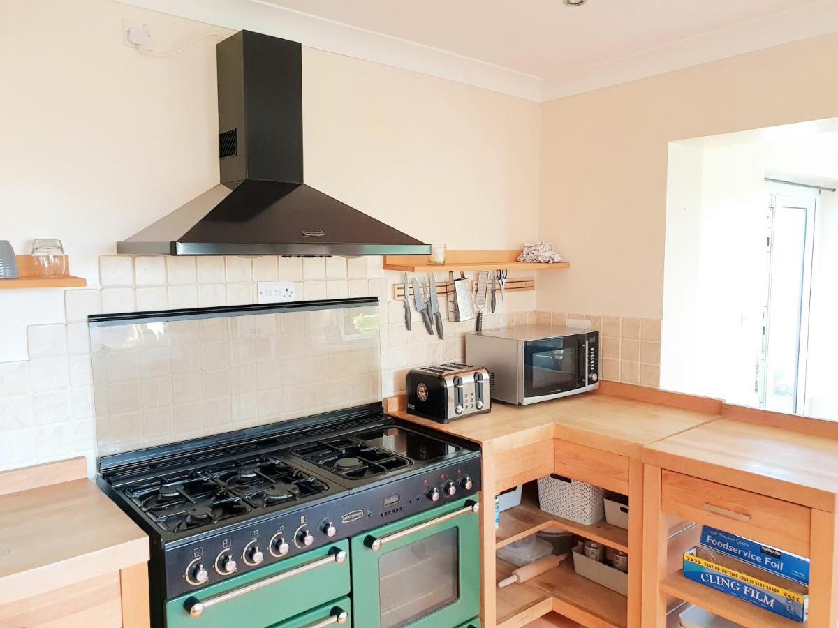 Specious 3Bed Property With Parking & Large Garden Aveley Eksteriør bilde